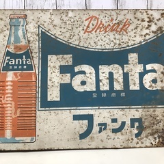 ファンタレトロ看板