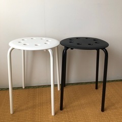 IKEA MARIUS 2脚セット　パイプ椅子　白　黒　訳あり　美品