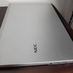 NEC 3世代i7 高速SSD240G搭載 超薄型軽量 メモリ4G 大画面フル