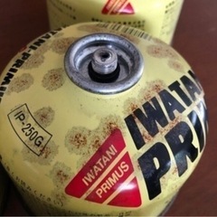 イワタニ 可燃性ガス コンロとカズ5コ キャンプ用品