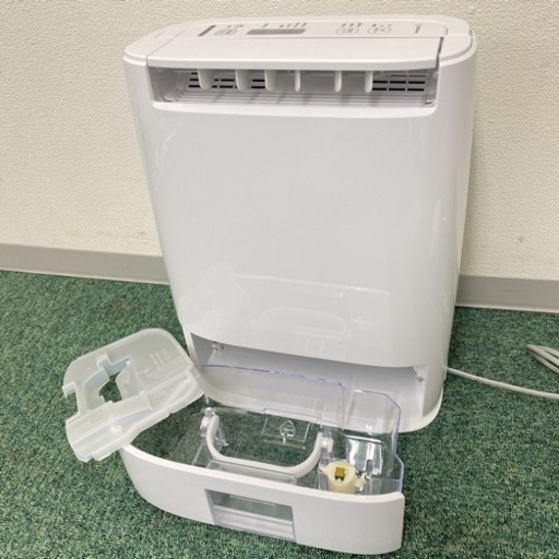 Amazon | パナソニック 衣類乾燥除湿機 ハイブリッド方式 パワフル＆スピード衣類乾燥 ニオイの原因菌を除菌 ナノイーX48兆  部屋干し臭脱臭スピード4倍(従来比) F-YHX200B-W | パナソニック(Panasonic) | 除湿機