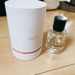 激安！SHIROパフューム フリージアミスト50ml 香水