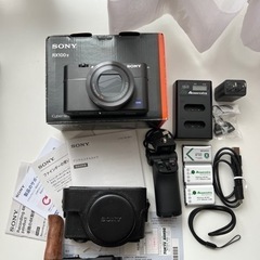 大人気SONY Cyber Shot RX100M5Aです。