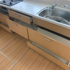 【取引終了】システムキッチン一式　リクシル製　6年使用美品！