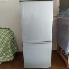 SHARP 小型 冷凍冷蔵庫 (137L) 購入決定しました。