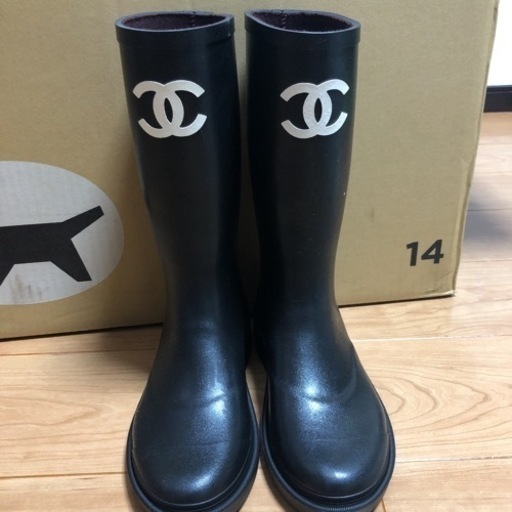 入手困難　新品シャネル CHANEL レインブーツ ブラック 36