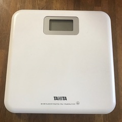 取引中タニタの体重計です