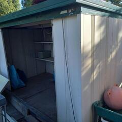 物置　栗山まで取りに来れる方限定です。 物置 栗山まで取りに来れる方限定です。