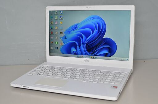 最新Windows11+office 爆速新品SSD256GB 富士通 LIFEBOOK AH30/D3 AMD A4-9125/メモリ4GB/15.6インチ/DVDマルチ/無線/カメラ/便利なソフト