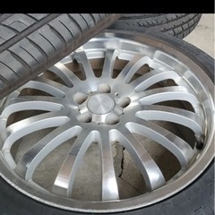 18インチ　5穴 7.5j pcd100 ＋35 20000円もしくは、プリウス30純正後期アルミと交換