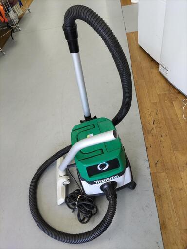 J095  makita  乾湿両用 業務用集じん機 M442