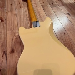 FENDER JAPAN MUSTANG 弦ストラップシールドセット