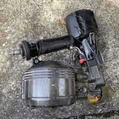 HITACHI 釘打ち機 釘打機 NV75HMC ハイコーキ　75 世の中の値上げ前にどうぞ‼️