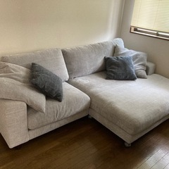 ソファ 幅2400 × 奥行1510 × 高さ800 (mm) 座高40cm