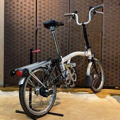 ■BROMPTON M3R ブロンプトン ホワイト 16インチ 3速 折畳み自転車 自転車 札幌発 ★