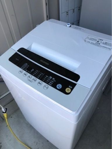 配送可能・値下げしました　2019年式　アイリスオーヤマ 洗濯機 5kg 全自動 襟袖ボード搭載 部屋干し お急ぎコース ステンレス槽 ホワイト IAW-T501