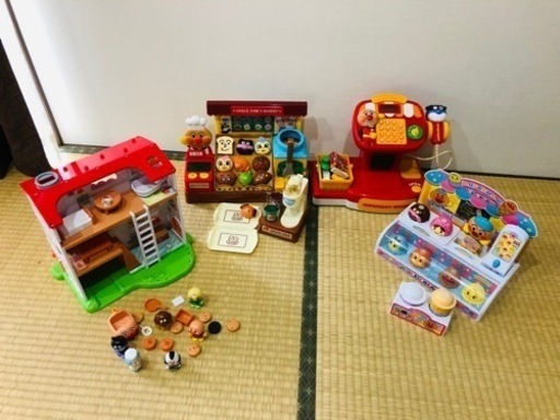 アンパンマン　4点セット！レジスター、パン屋さん、パン工場、アイスクリーム屋さん