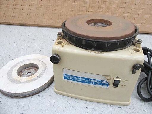 【恵庭】makita/マキタ 刃物研磨機 9820-1 砥石径200mm 電動工具 大工 中古品 paypay支払いOK!