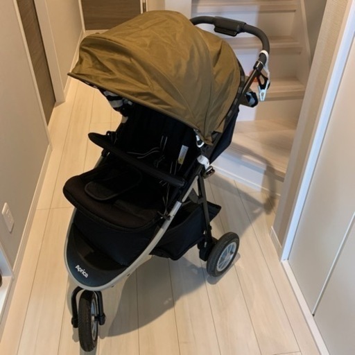 商談中　　　Aprica アップリカ スムーヴ AD ベビーカー 3輪 新生児から