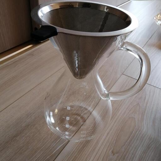 コーヒー　カラフェとステンレスフィルター