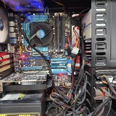 パソコン２体　１枚ジャンクです、