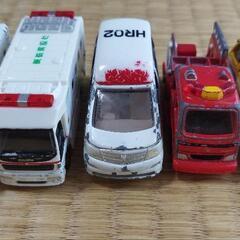 TOMICA　救急車＆消防車＆道路パトロールカー