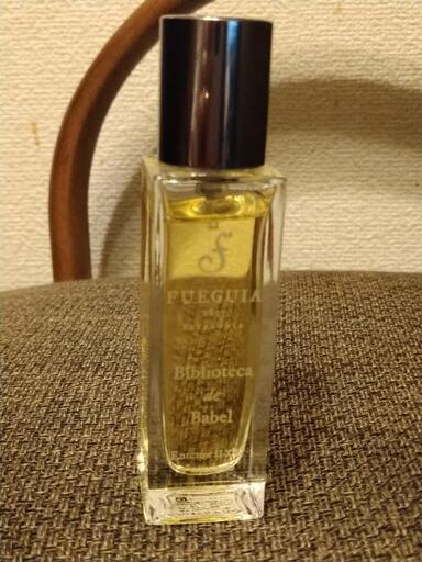 香水　フエキア　架空の図書館の香り 30ml