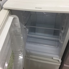 【店舗引き取りのみ(トラック無料貸出し可能)】動作確認、清掃済み‼️  SHARP シャープ SJ-D14C-W 137L 2ドア冷蔵庫 2016年製 NJ 22