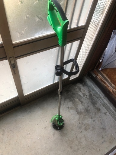草刈り機　バッテリー式