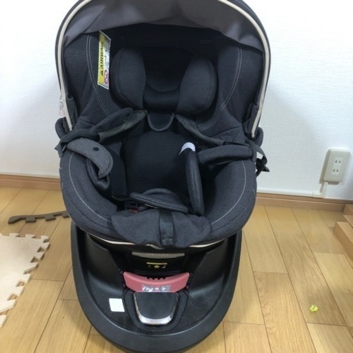 ⭐︎取引予定⭐︎  チャイルドシート  エールべべ   回転式