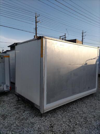 匝瑳市八日市場】No.AM-63 鍵付き コンテナ 床はステンレス 長さ約