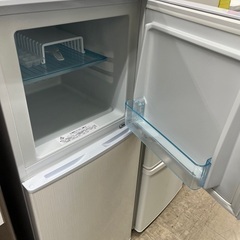 J1250 6ヶ月保証付！ 2ドア冷蔵庫 アビテラックス Abitelax  AR-143E  2018年製 138L 動作確認、クリーニング済み！ J1250 6ヶ月保証付！ 2ドア冷蔵庫 アビテラックス Abitelax AR-143E