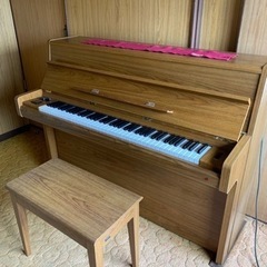 ヤマハ　アップライトピアノE-T P301