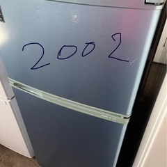 サンヨー　冷蔵庫　109ℓ 2002