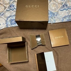 GUCCI 時計　ブレスレット