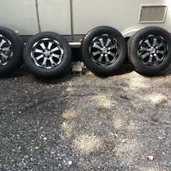 ジープグランドチェロキーサミット用ホイール付きスタッドレスタイヤです