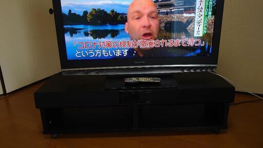 (お話中)Panasonic42型液晶テレビ(サラウンドスピーカー付きテレビ台セット)千葉市になります、長めのアンテナコードもお付けします、配送有料もお受けします、