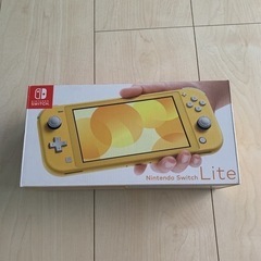 Nintendo Switch light イエロー