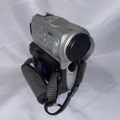 SONY DCR-PC101  ハンディカム　ビデオカメラ デジ...