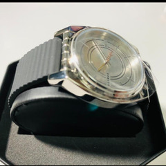 NIXON腕時計未使用品。