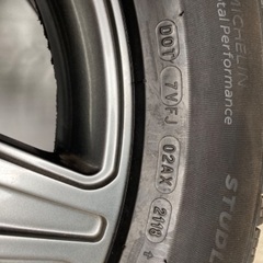 タイヤ255/55R18スタッドレス