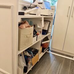 レジカウンター（購入価格１０万円）店内レイアウト変更のため、７０％オフの３万円でお譲りします。 レジカウンター（購入価格10万円）店内レイアウト変更のため、70