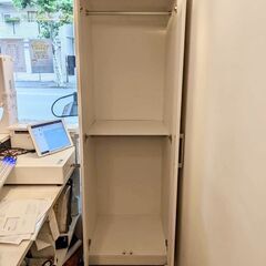 クロークボックス（購入価格５万円）傘、荷物、上着の収納におすすめです！のサムネイル