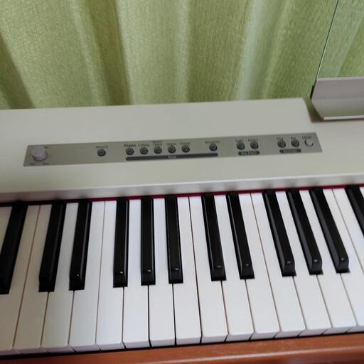 ローランド F-50 デジタルピアノ、値下げしました。