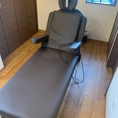 エステ 自動昇降ベット