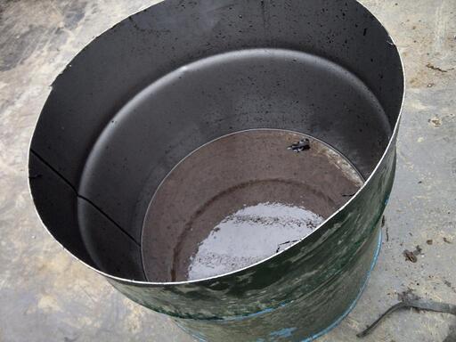オイル受け　水受け　排水受け　水溜　池　　ドラム缶ハーフカット