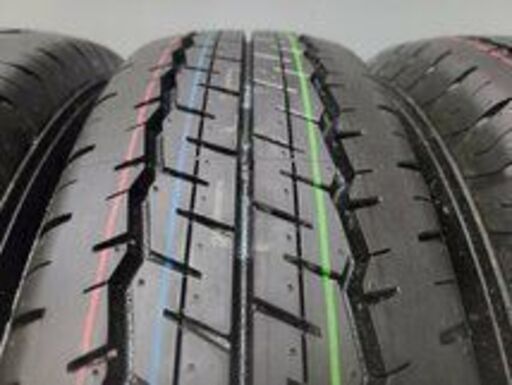 新車外し 2022年製 DUNLOP SP175N 195/80R15 107/105N LT 15インチ 夏 新車外し 2022年製 DUNLOP SP175N 195/80R15 107/105N LT 15インチ 夏