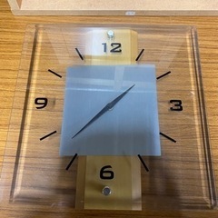 【決定】【中古品】壁掛けガラス時計