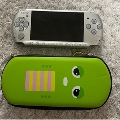 【お譲り先決定しました】PSP3000本体とケース付き（バッテリ...