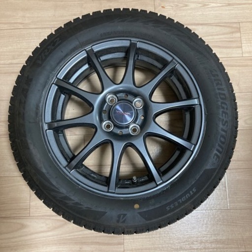 ブリジストンタイヤスタッドレス美品4つ。値下げしました！